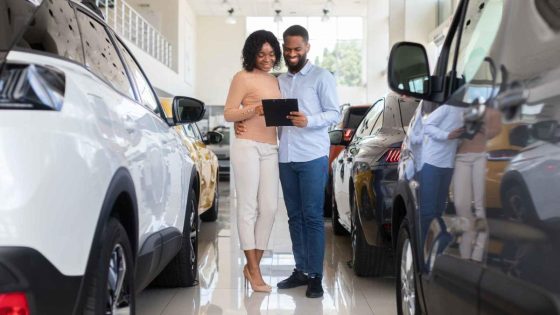 Is It Cheaper To Buy a Car Online or at a Dealership? – MASHAHER