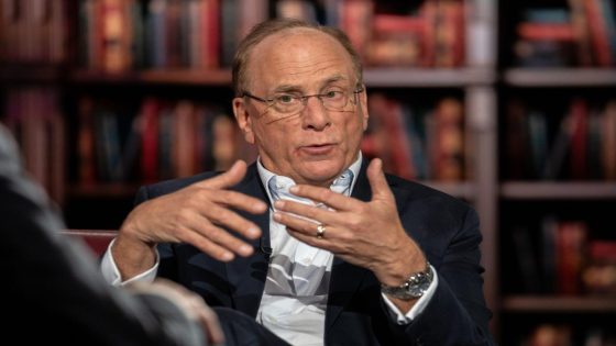 Larry Fink says America’s $35 trillion national debt will be a ‘big burden on the backs of our children’ unless the private sector is given room to grow – MASHAHER