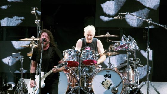 New Drummer Josh Freese Helps Dave Grohl Rock – MASHAHER