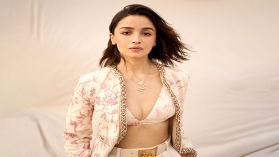 Alia Bhatt supports Malhar Kalambe’s ‘Beach Please India’ initiative : Bollywood News – MASHAHER