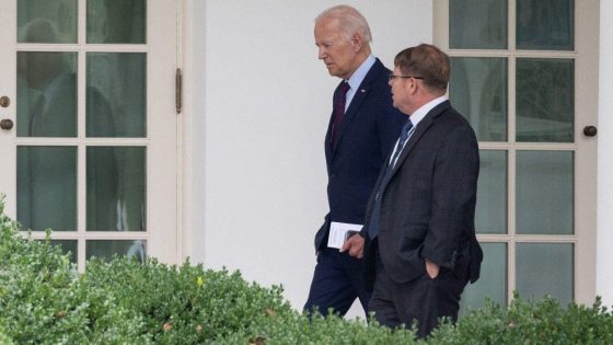 Parkinson’s specialist met with Biden’s physician at White House in January – MASHAHER