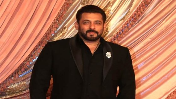 Salman Khan sets the stage on fire at Anant Ambani’s sangeet with electrifying performance, Ranveer Singh dances to No Entry track : Bollywood News – MASHAHER