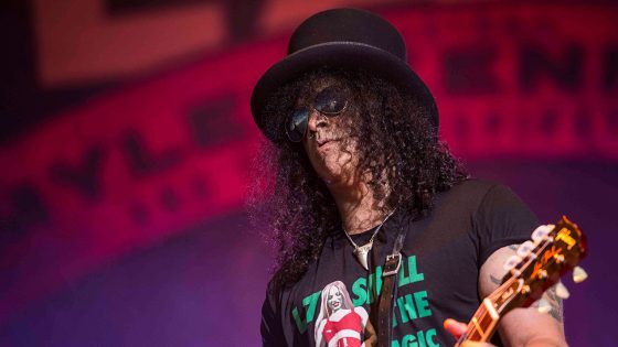 Guns N’ Roses rocker Slash shares ‘devastating loss’ of stepdaughter – MASHAHER