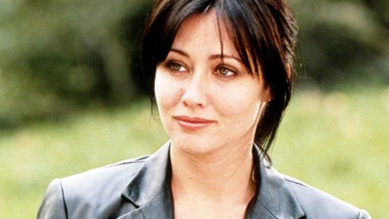 Alyssa Milano, ‘90210’ Stars Pay Tribute to Shannen Doherty – MASHAHER