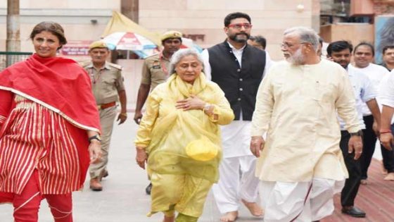 Jaya Bachchan, Abhishek Bachchan and Shweta Nanda offer prayers at Kashi Vishwanath Temple, see photos : Bollywood News – MASHAHER