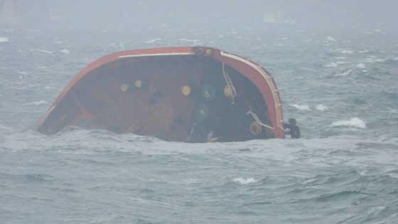 Huge oil tanker carrying 1,400,000 litres of fuel CAPSIZES with huge oil spill into ocean – MASHAHER