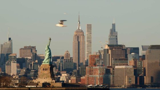 Meteor Exploded Over N.Y.C. at 38,000 MPH: ‘Rare Daylight Fireball’ – MASHAHER