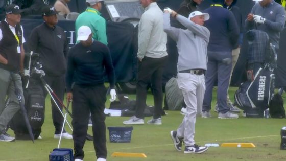 ‘Live From’ crew analyzes career trajectories of Tiger and Phil and they practice side by side – MASHAHER