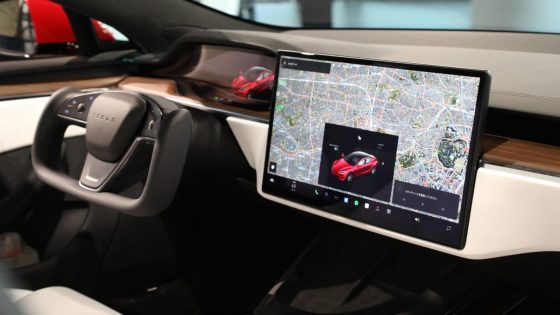 Tesla Analyst Nearly Crashes While Using ‘Full Self-Driving’ – MASHAHER