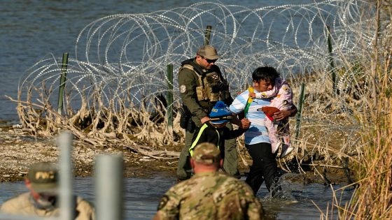 Migrants say border agents continue to throw away their belongings including baby food and vital medicines – MASHAHER