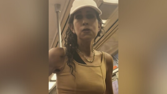 NYC subway rider punched in face by woman yelling anti-Asian slurs on Q train – MASHAHER