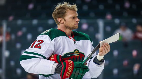 Former Wild Forward Signs One-Day Contract with Carolina – MASHAHER