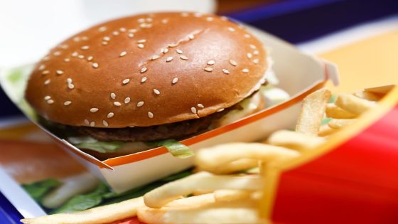 McDonald’s just admitted that it’s too expensive, and it’s driving some customers away – MASHAHER