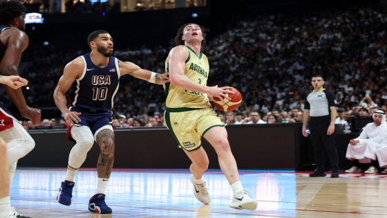 WATCH: Josh Giddey stuffs stat sheet, drops dimes against Team USA – MASHAHER