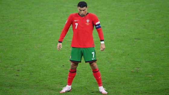 Chart showing hilarity of Cristiano Ronaldo’s free-kick arrogance – MASHAHER