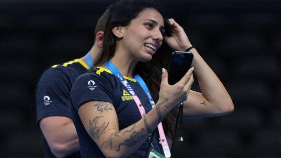 Brazilian swimmer sent home from Olympics for sneaking out with boyfriend considers legal action – MASHAHER