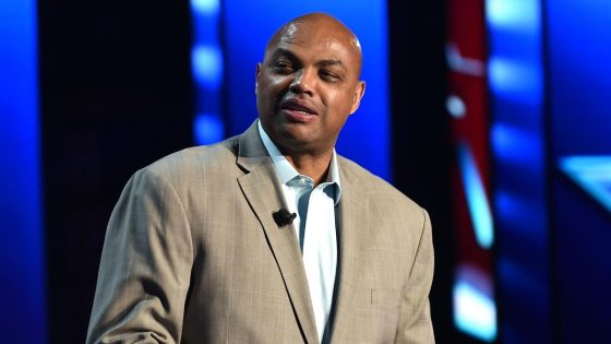 Charles Barkley throws shade at Warriors fans with NSFW taunt – MASHAHER