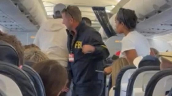 New video shows the moment Terrell Davis was handcuffed aboard flight – MASHAHER