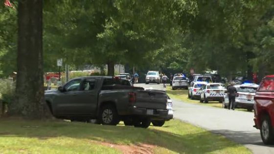 Officer dies at hospital after turning gun on himself in southwest Charlotte: CMPD – MASHAHER