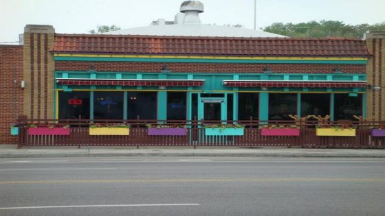 After nearly 50 years, Mexican restaurant in Kansas City is up for sale – MASHAHER