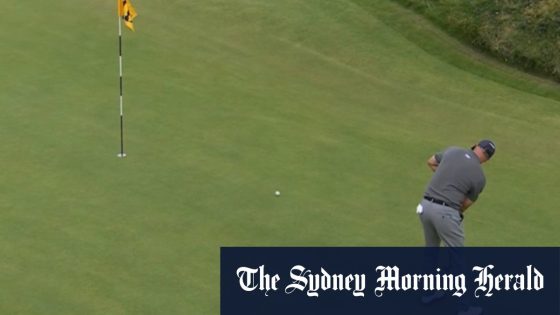 Scott drains long birdie putt – MASHAHER