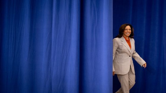 Here Are the Names Democrats Are Considering for Kamala’s Running Mate – MASHAHER