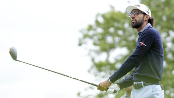 ‘It sucks’: Akshay Bhatia survives 97-yard drive, but three-putts last to miss RMC playoff – MASHAHER