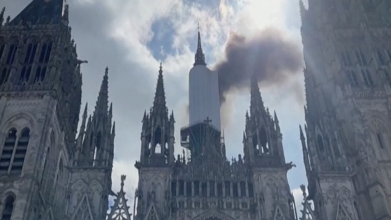 WATCH: Plumes of black smoke rise from Notre Dame Cathedral in Rouen – MASHAHER