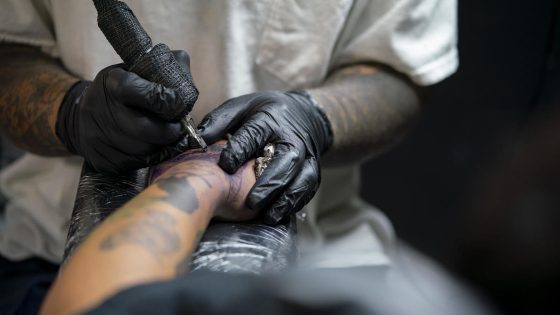 Many tattoo ink and permanent makeup products contaminated with bacteria, FDA finds – MASHAHER