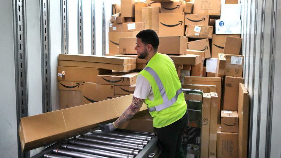 Amazon Prime Day is an especially dangerous time for warehouse workers, Senate report says – MASHAHER