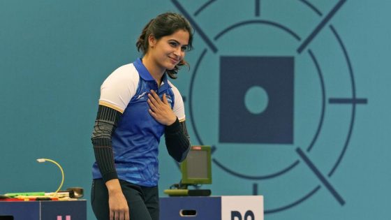 WATCH: When Paris Olympics 2024 bronze medallist Manu Bhaker played national anthem on violin – MASHAHER