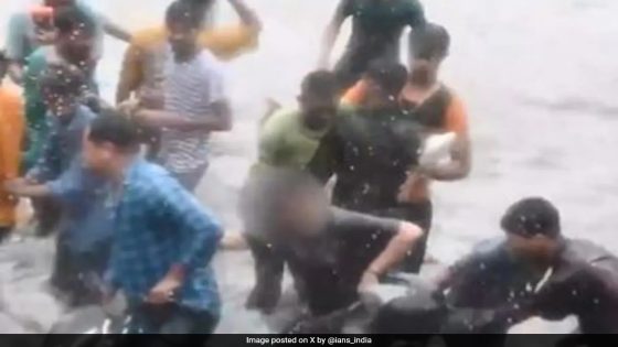 In UP Horror, Woman On Bike Harassed By Mob On Flooded Road – MASHAHER