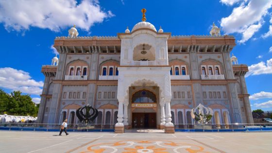 Boy arrested after Sikh worshippers attacked at gurdwara in Gravesend | UK News – MASHAHER