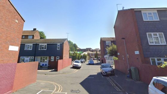 Hackney: Boy, 15, arrested after teenager stabbed to death in east London | UK News – MASHAHER