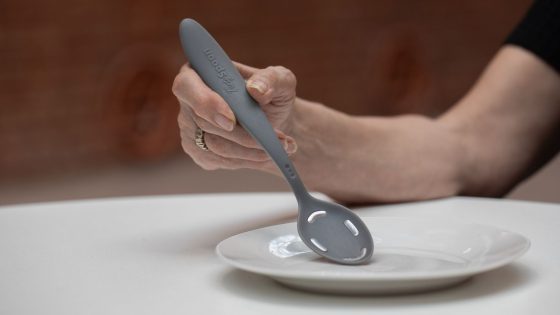 Man who ate toast for five years inspires high-tech spoon enhancing flavours for dementia sufferers | UK News – MASHAHER