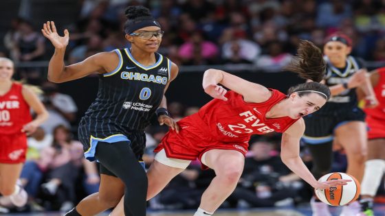 Chicago Sky’s Diamond DeShields responds to toxic fan after hard foul on Caitlin Clark – MASHAHER