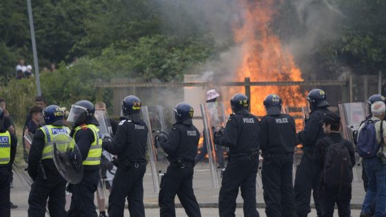 Holiday Inn owner urges calm after attacks on two hotels housing asylum seekers – MASHAHER