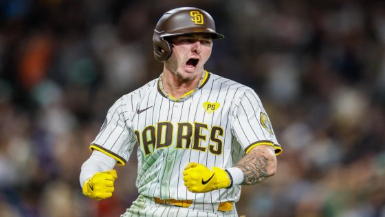 Padres rookie sensation Jackson Merrill delivers again with late heroics, this time with game-saving diving catch – MASHAHER