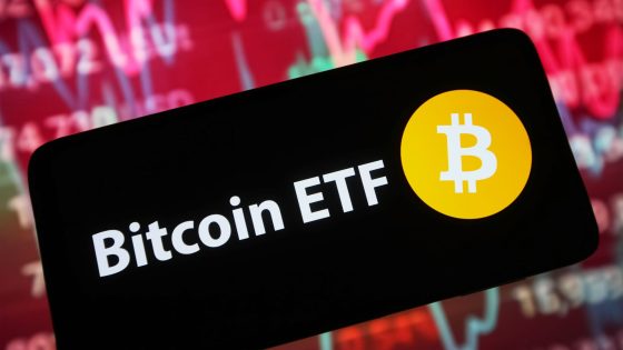 Goldman Sachs jumps into bitcoin ETFs while Morgan Stanley retreats – MASHAHER