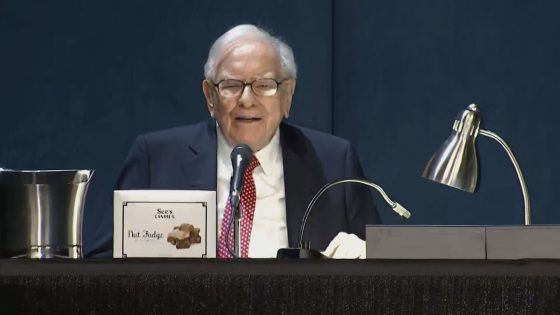 Warren Buffett’s Berkshire Hathaway sells more Bank of America, has now cut stake by nearly 15% – MASHAHER