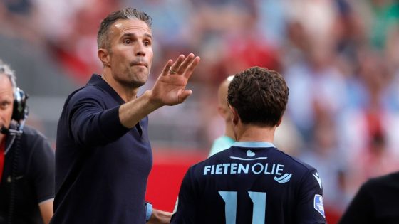 Ajax spoil Van Persie’s coaching debut with Heerenveen – MASHAHER