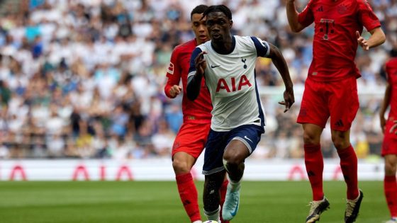 Tottenham hand Yves Bissouma ban for laughing gas video – MASHAHER