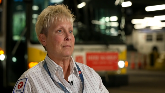 Minneapolis bus driver gives barefoot passenger her own shoes: “I couldn’t help it” – MASHAHER