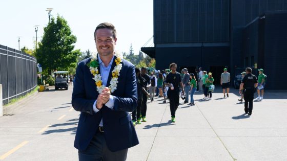 Dan Lanning is right where he’s supposed to be at Oregon – MASHAHER