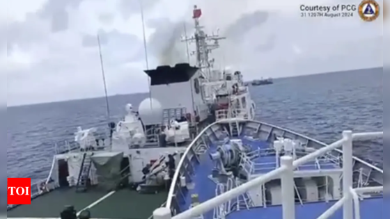 Watch: Philippines and Chinese vessels collide in South China Sea – MASHAHER