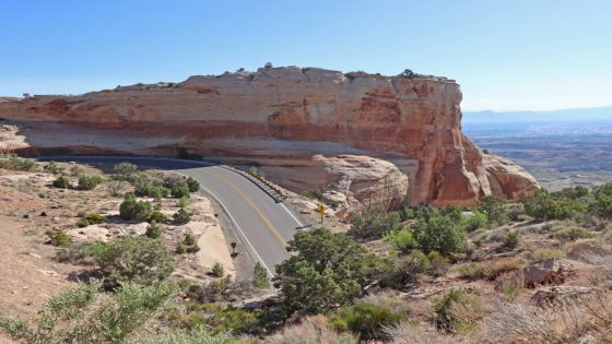 3 injured, no fatalities in Sunday night’s rollover on Rim Rock Drive – MASHAHER