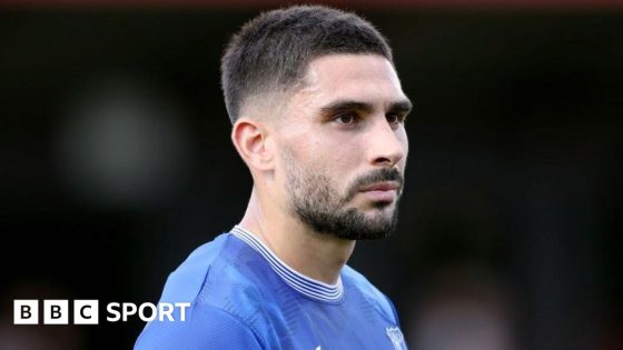 Everton: Maupay responds to fans who verbally abused players – MASHAHER