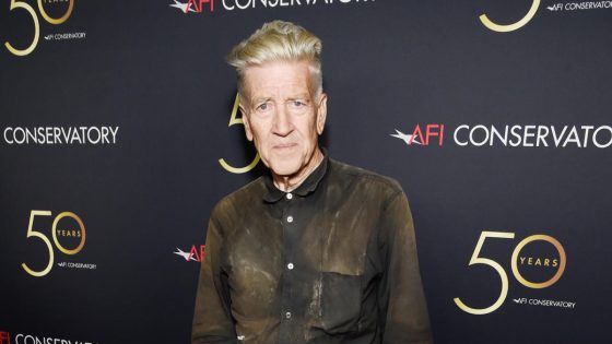 What is emphysema? David Lynch reveals impact of ‘many years of smoking’ – MASHAHER