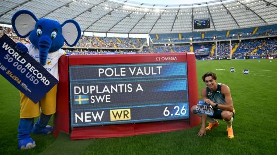 Mondo Duplantis breaks pole vault world record for 10th time – MASHAHER