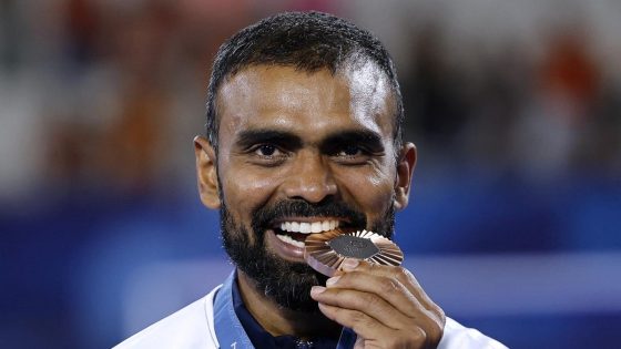 Paris 2024 Olympics: Sreejesh named Indiaâs flagbearers for closing ceremony – MASHAHER